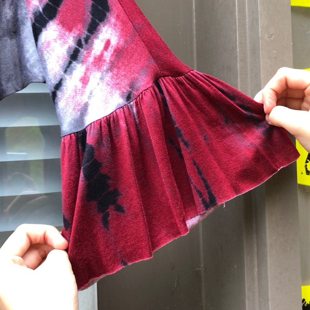 Boho Bell Sleeve Tie Dye Top - Picture 4 of 5